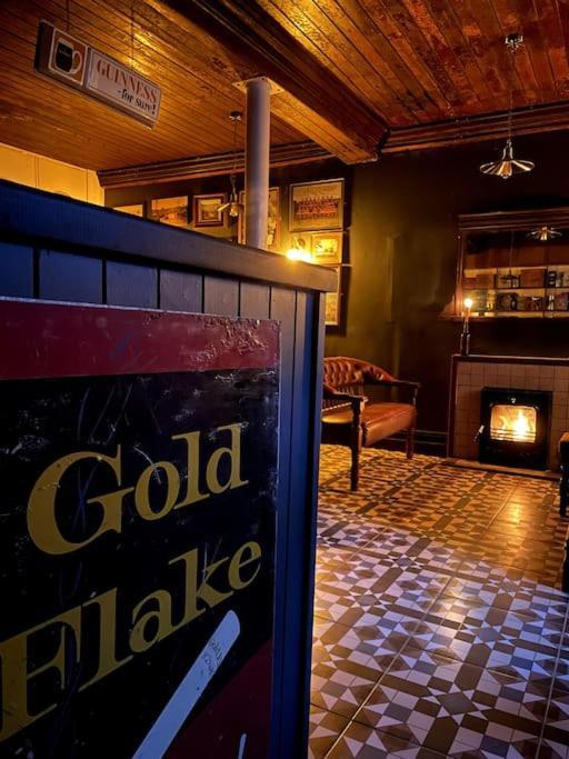 Tw O Connell Old World Irish Pub Villa Cahersiveen Dış mekan fotoğraf